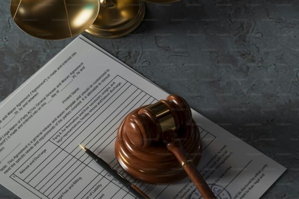 Спадкування без заповіту: п’ять черг, частки та право представлення